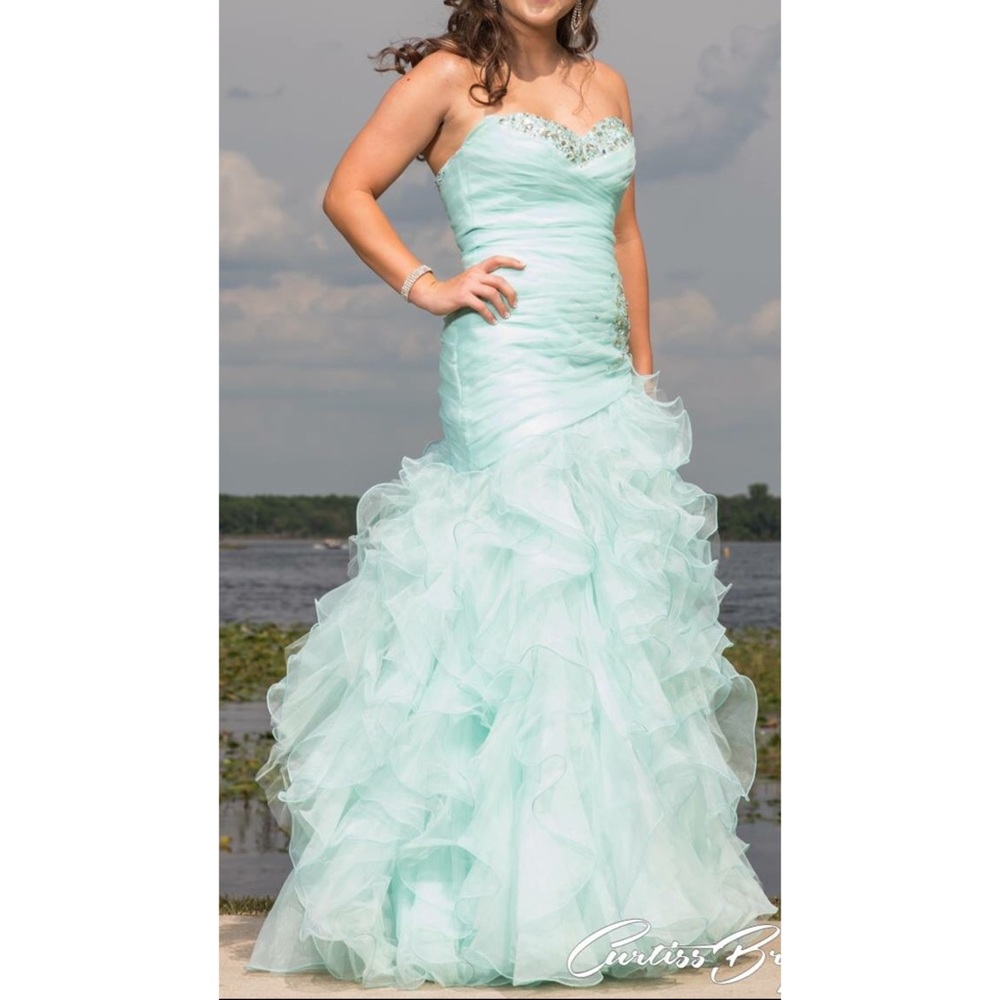 Prom dress
